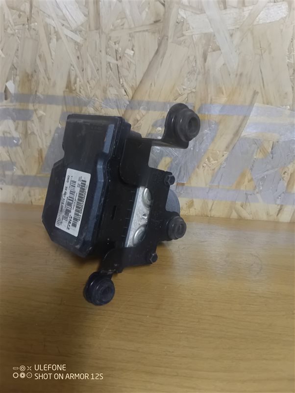 Блок ABS Audi Q3 2012 8U