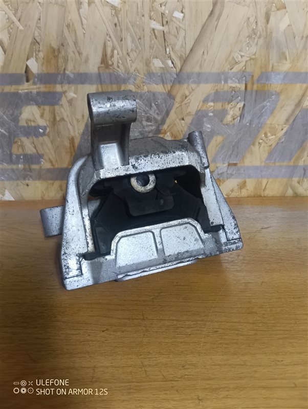 Подушка двигателя Audi Q3 2012 8U