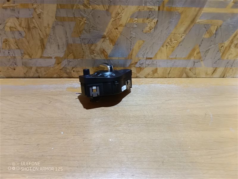 Переключатель света фар Audi A4 2010 B8