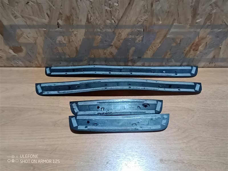 Накладки на пороги Audi A4 2012 B8