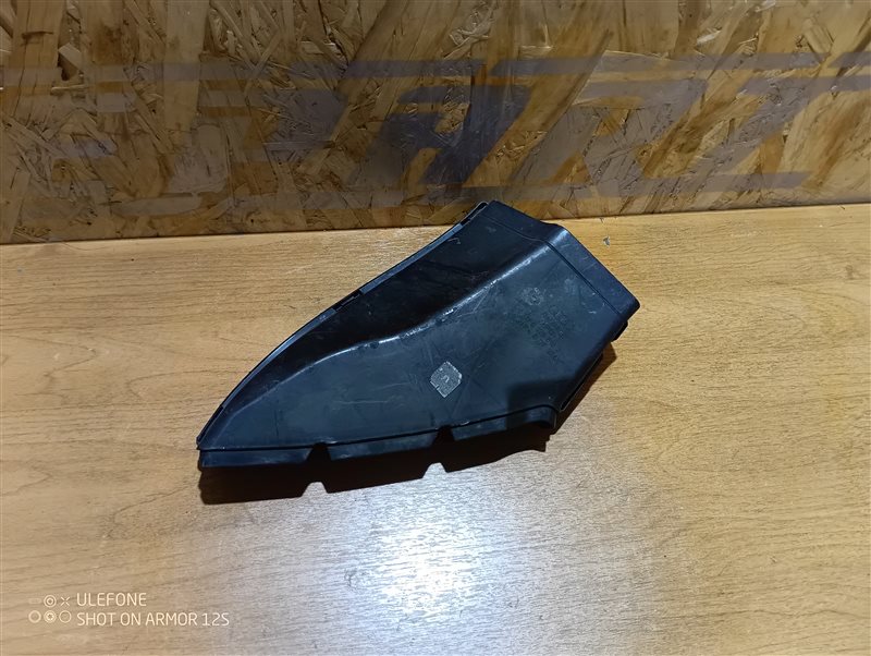 Воздухозаборник Audi A6 2010 C6