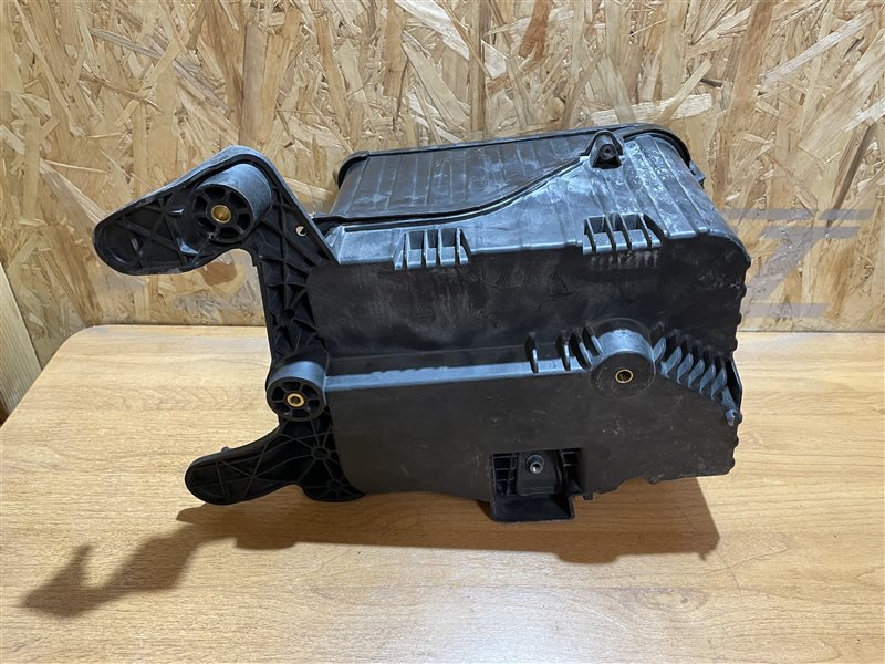 Короб аккумулятора Audi Q3 2012 8U