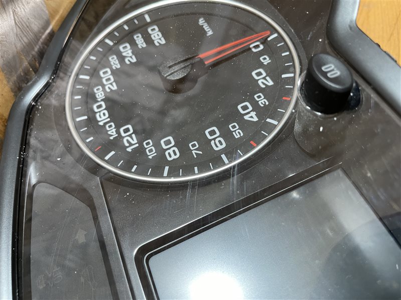 Панель приборов Audi Q5 2010 8R