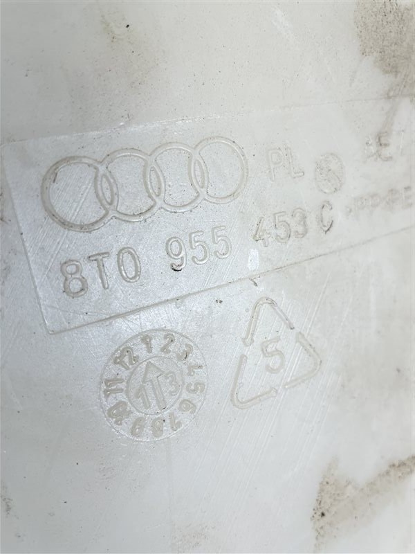 Бачок омывателя Audi A5 2013 8T