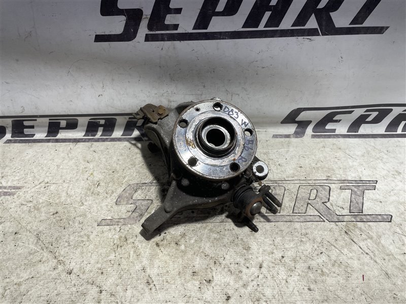 Кулак поворотный Volkswagen Passat 2009 B6