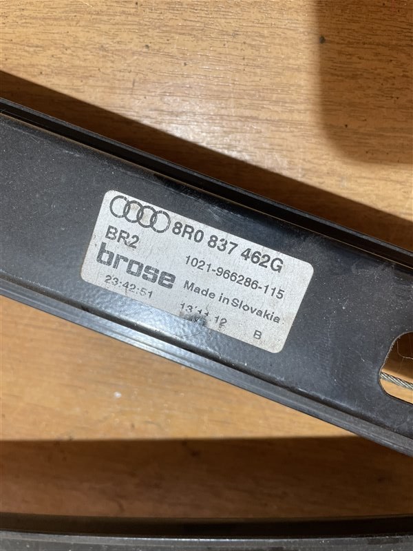 Стеклоподъемник Audi Q5 2013 8R