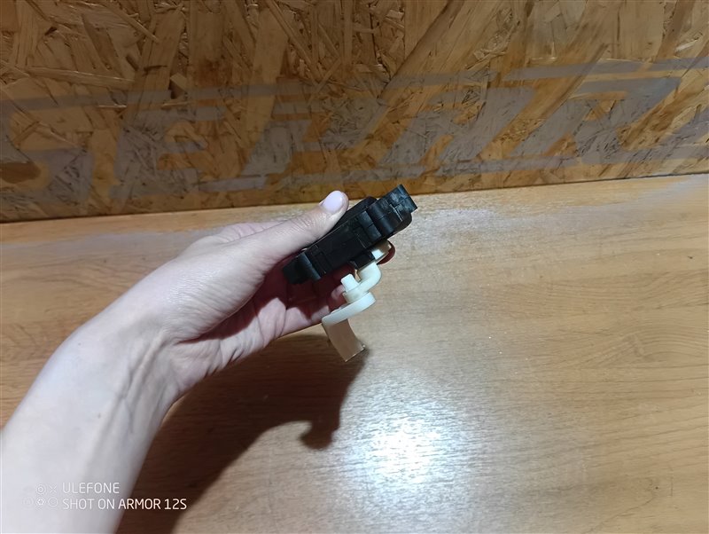 Сервопривод заслонки печки Audi A6 2010 C6