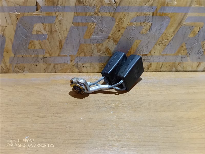 Замки ремней безопасности Volkswagen Passat 2006 B6