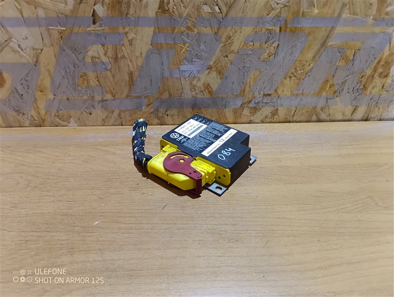 Блок управления подушками безопасности Volkswagen Passat 2006 B6