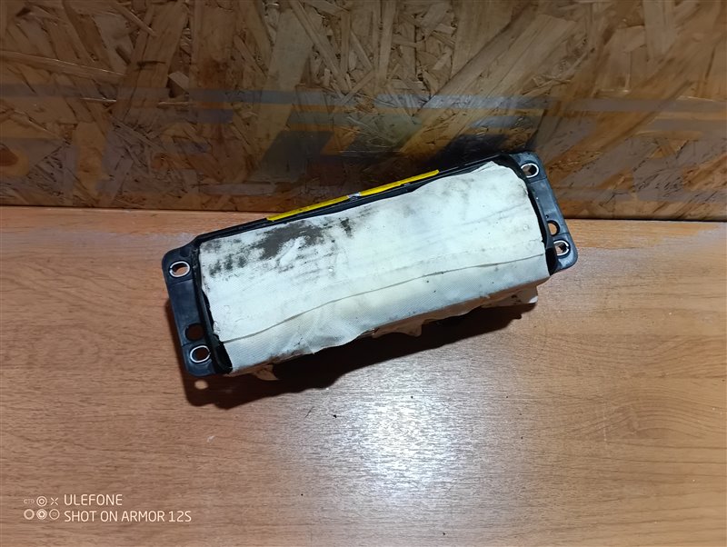 Подушка безопасности пассажира Volkswagen Passat 2006 B6