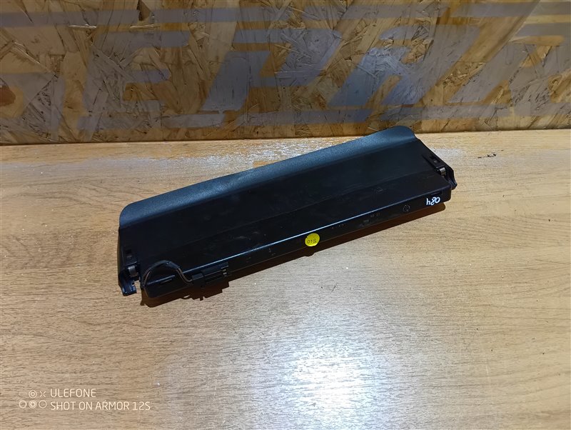 Стоп-сигнал дополнительный Volkswagen Passat 2006 B6