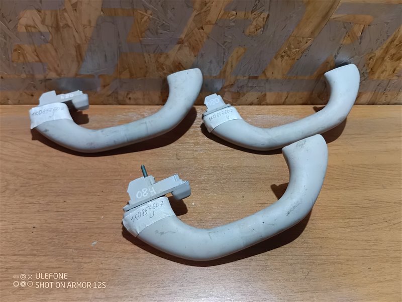 Ручки потолочные Volkswagen Passat 2006 B6