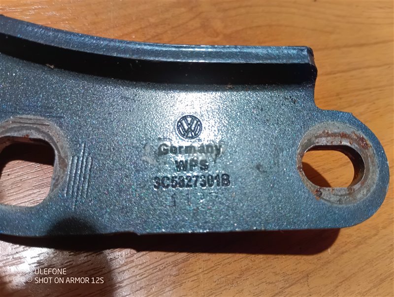 Петля крышки багажника Volkswagen Passat R Line 2010 B6