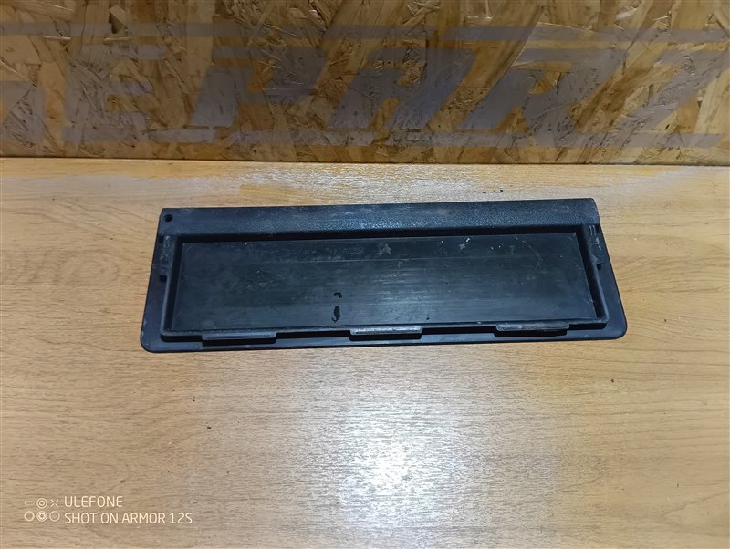 Заглушка обшивки багажника Volkswagen Passat 2009 B6