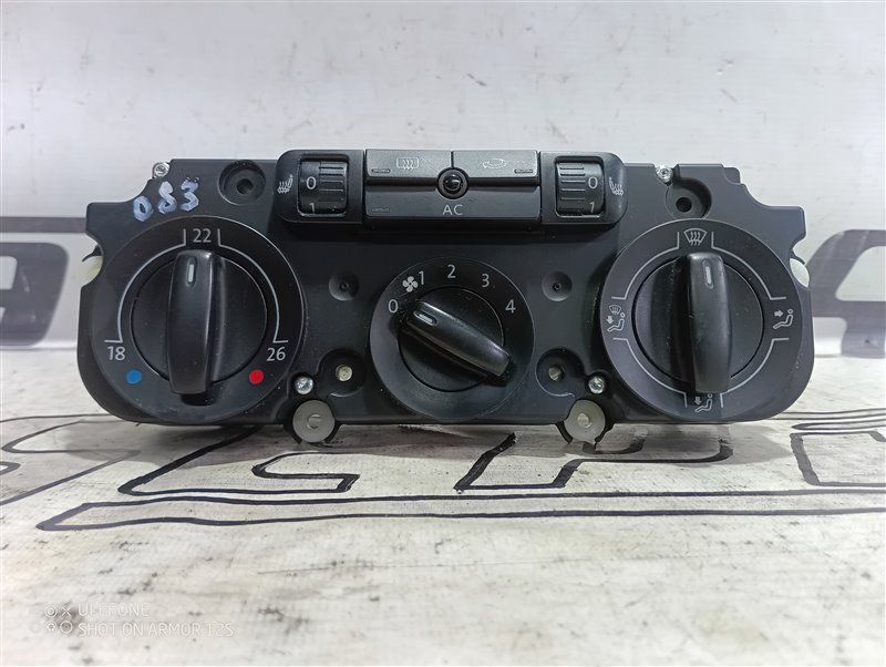 Блок управления климат-контролем Volkswagen Passat 2009 B6