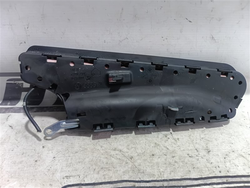 Подушка безопасности в сиденье Volkswagen Passat 2006 B6