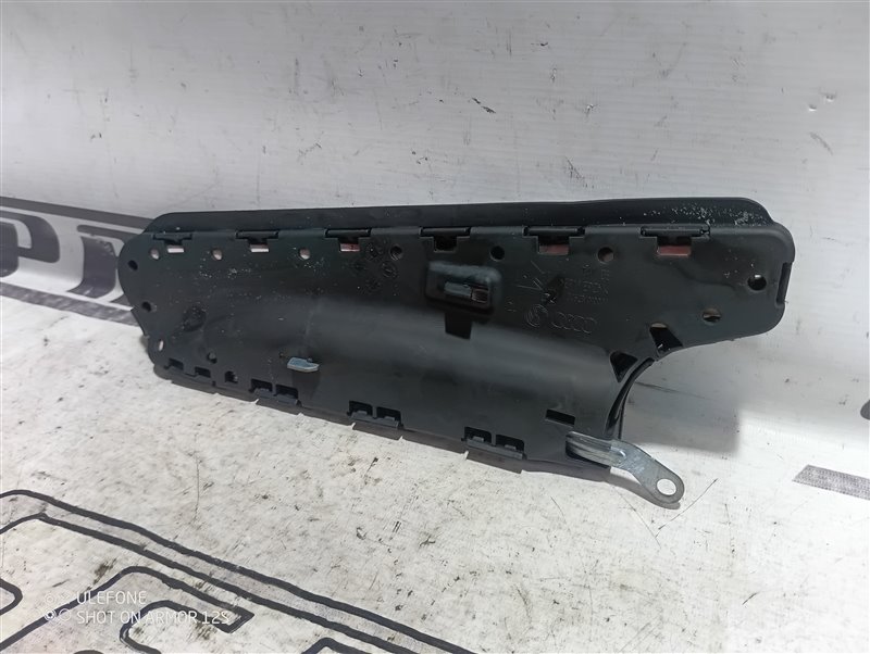 Подушка безопасности в сиденье Volkswagen Passat 2006 B6