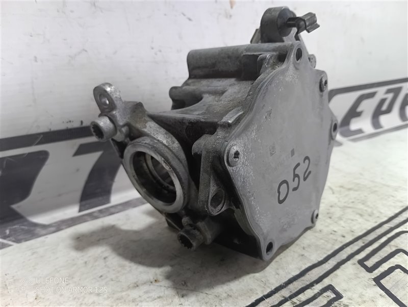 Насос вакуумный Audi A3 2009 8P