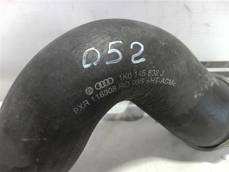 Патрубок интеркулера Audi A3 2009 8P