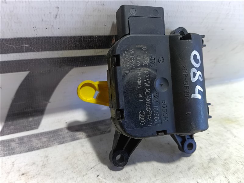 Сервопривод заслонки печки Volkswagen Passat 2006 B6