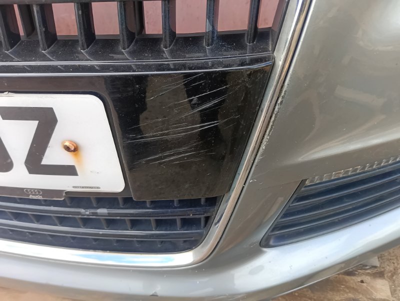 Бампер Audi Q7 2008 4L