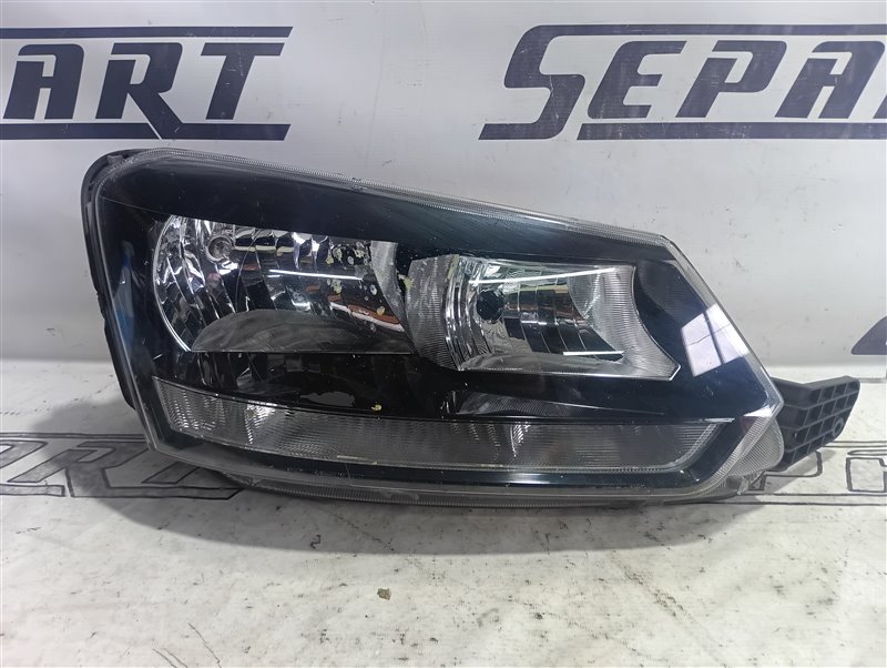 Фара Skoda YETI 2014