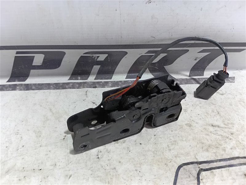 Замок капота Audi Q7 2008 4L