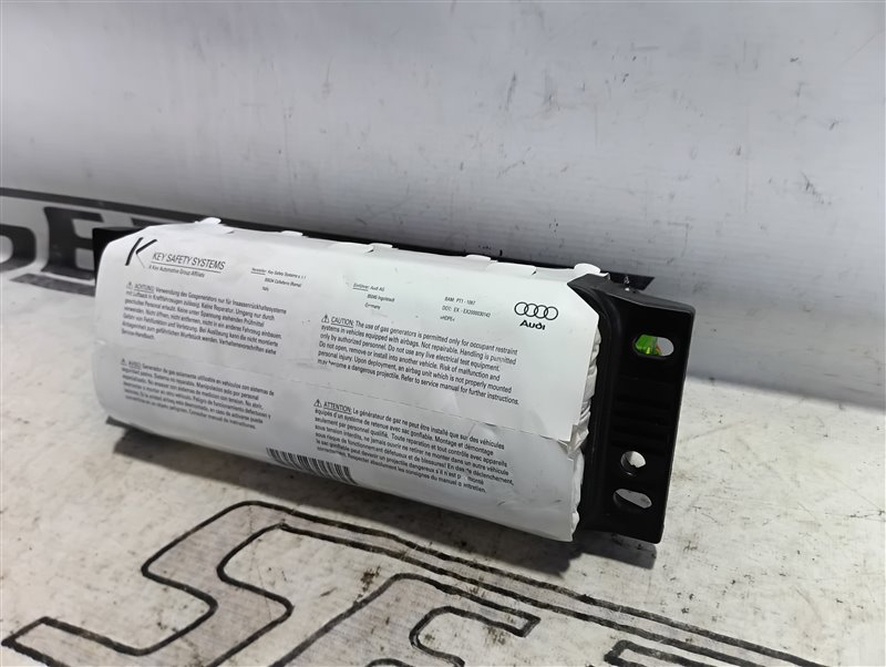 Подушка безопасности пассажирская Audi Q7 2008 4L