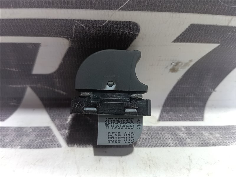 Кнопка стеклоподъемника Audi A6 2010 C6