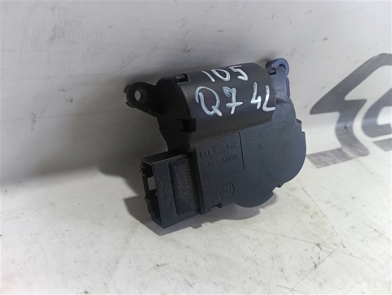 Сервопривод заслонки печки Audi Q7 2008 4L
