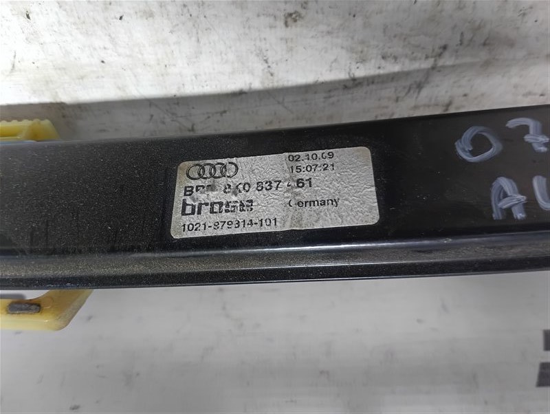 Стеклоподъемник Audi A4 2010 B8