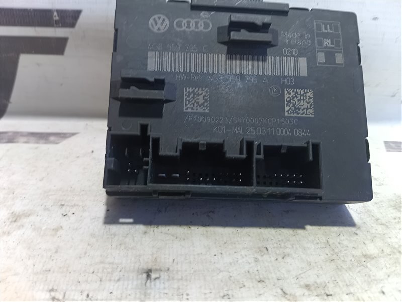 Блок управления двери Audi A6 2012 C7