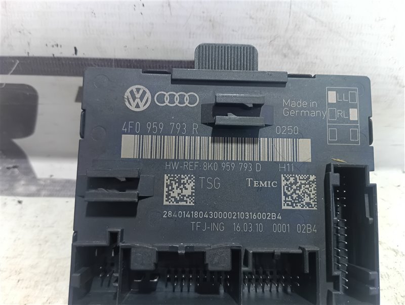 Блок управления двери Audi A6 2010 C6