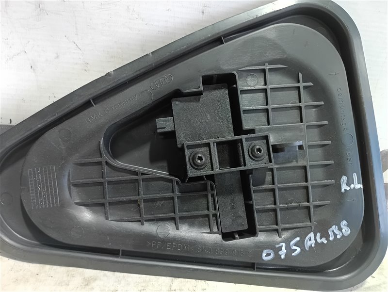 Заглушка двери Audi A4 2010 B8