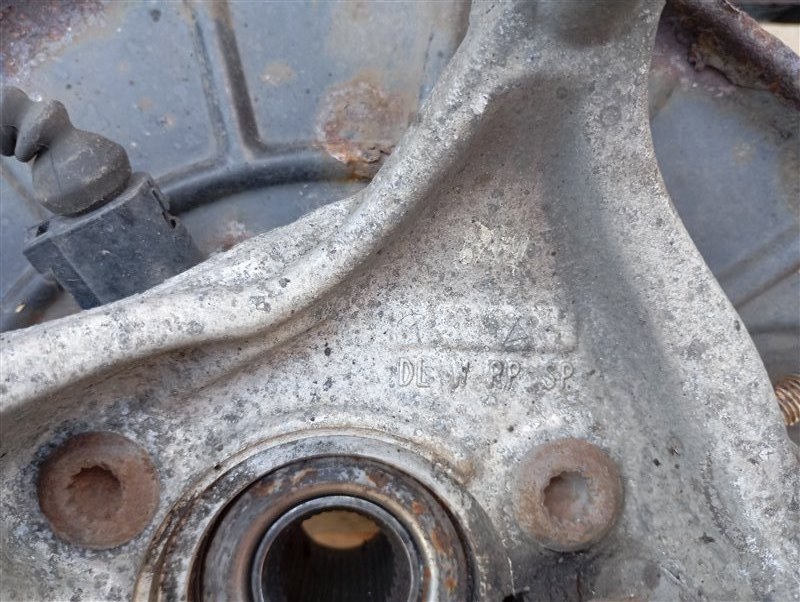 Кулак поворотный Volkswagen Passat 2006 B6