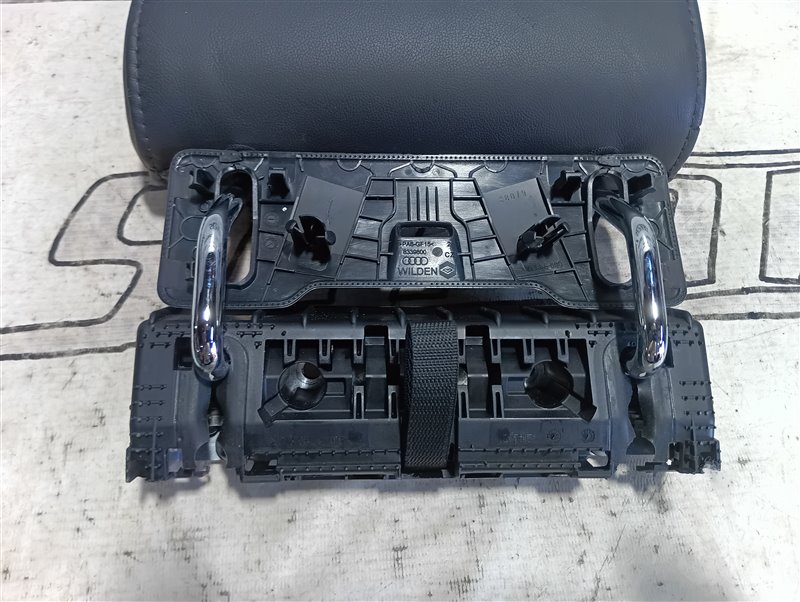 Подголовник сиденья Audi Q7 2008 4L