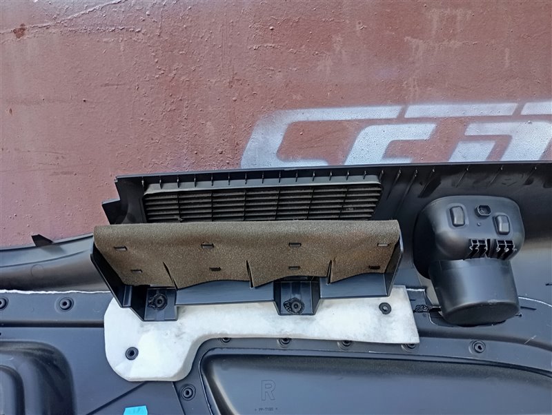 Обшивка багажника Audi Q7 2008 4L