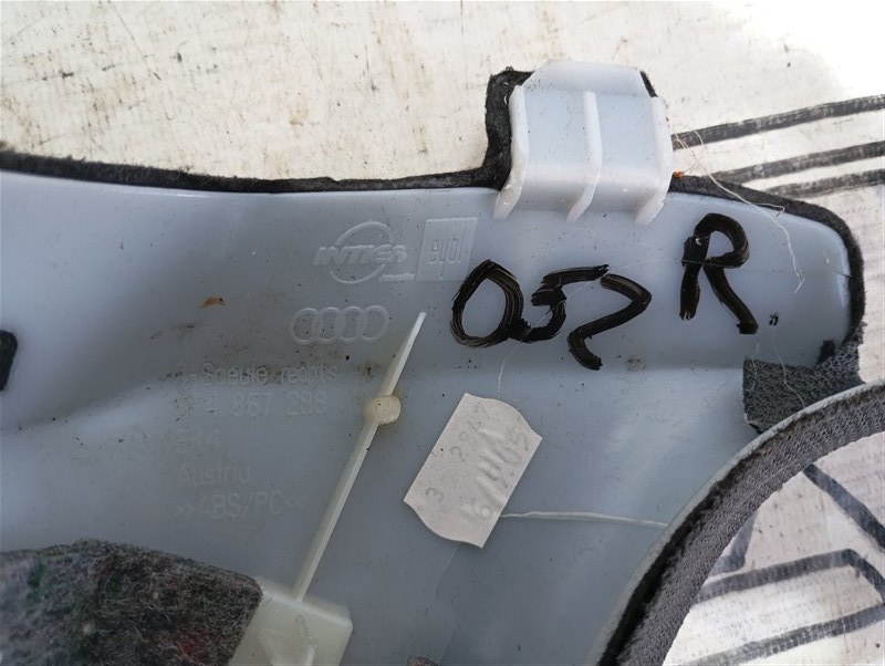 Обшивка стойки Audi A3 2009 8P