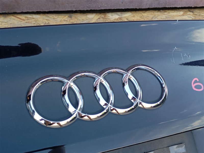 Крышка багажника Audi A4 2016 B9