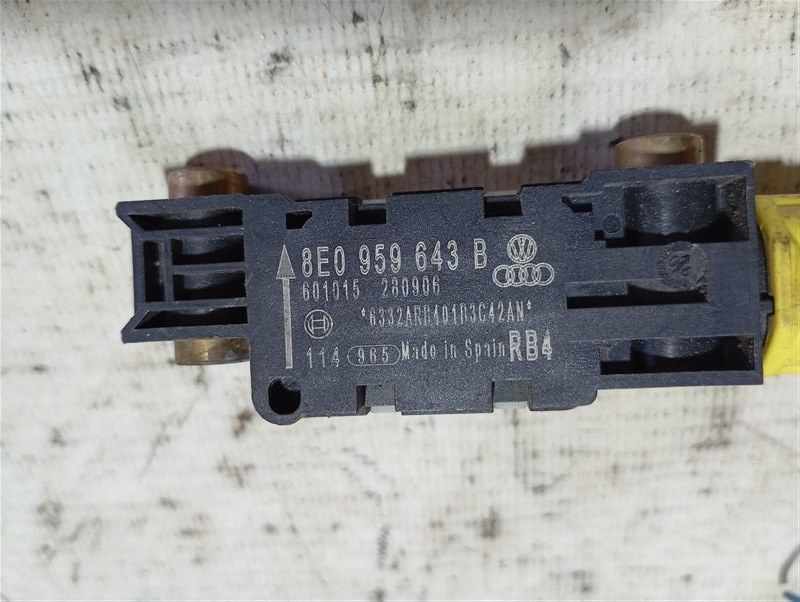 Датчик удара Audi A3 8P