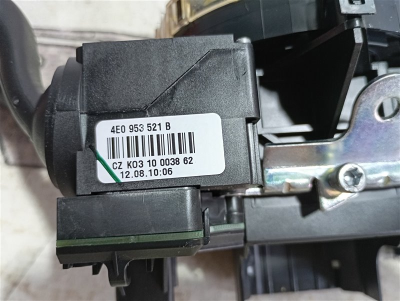 Переключатели подрулевые с круиз-контролем Audi Q7 2010 4L