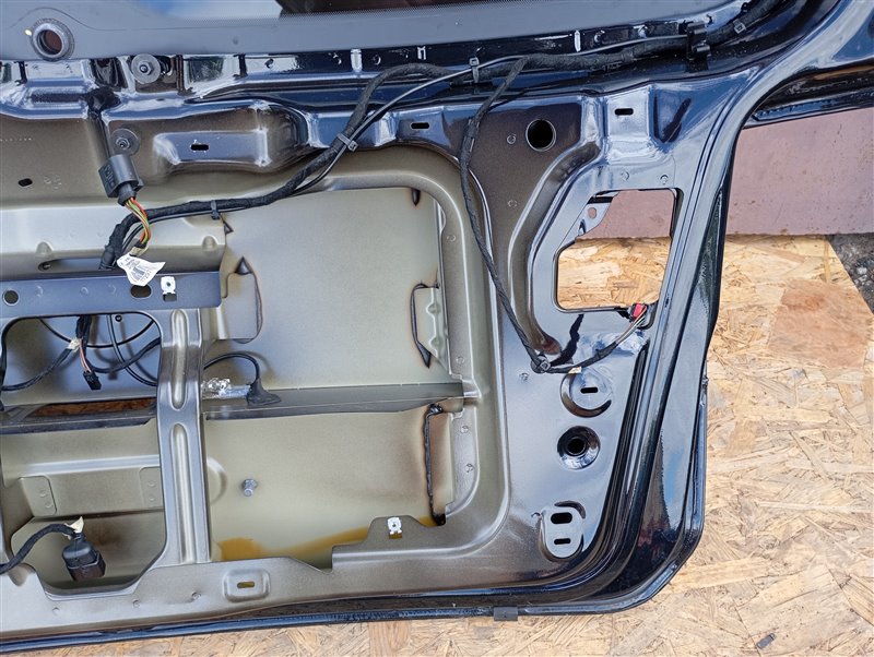 Крышка багажника Volkswagen Touran 2011 1T