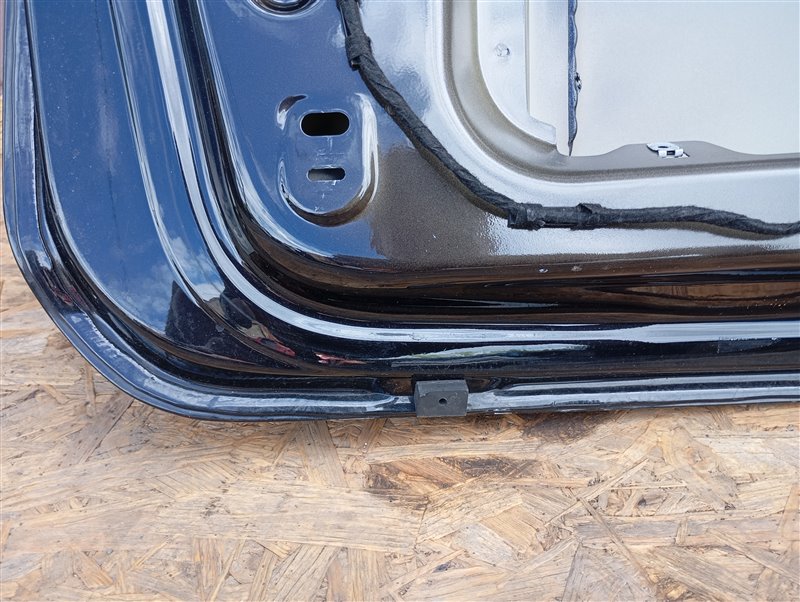 Крышка багажника Volkswagen Touran 2011 1T