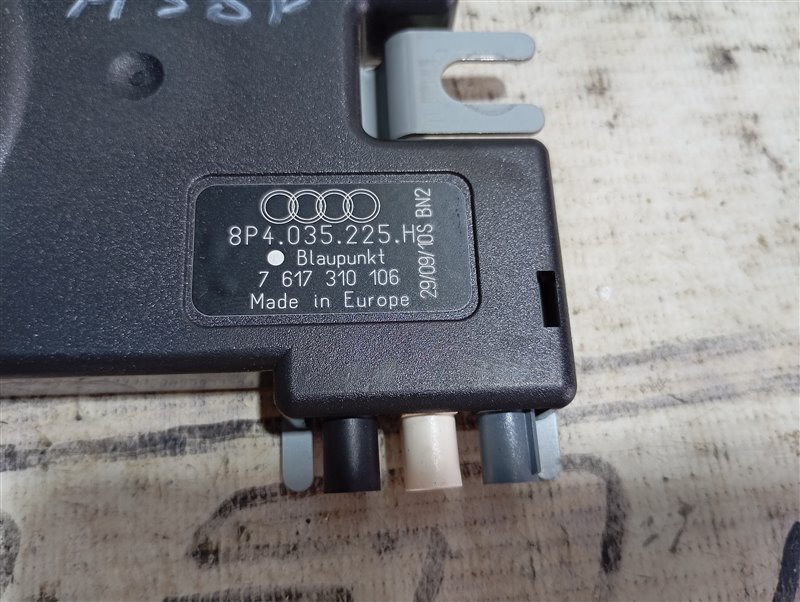 Усилитель антенны Audi A3 2009 8P
