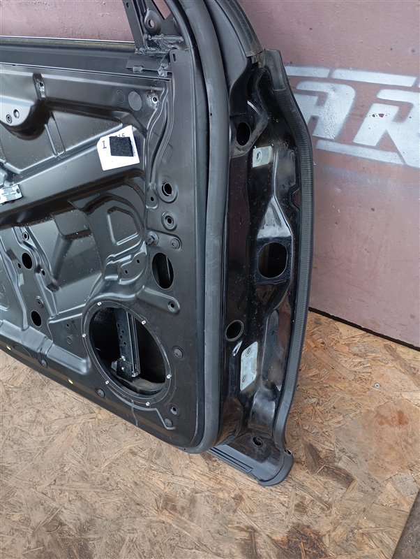 Дверь Volkswagen Touareg 2008