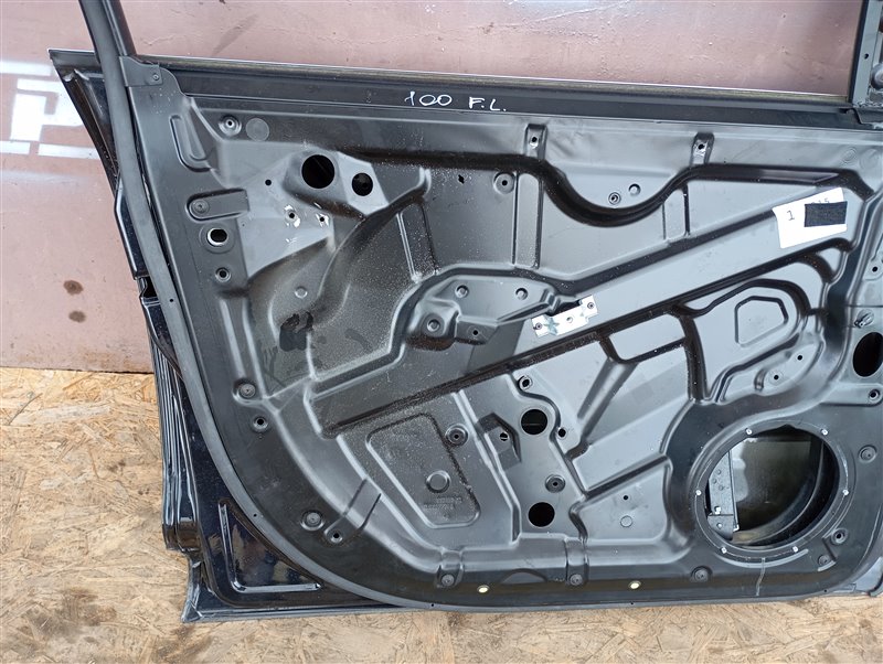 Дверь Volkswagen Touareg 2008