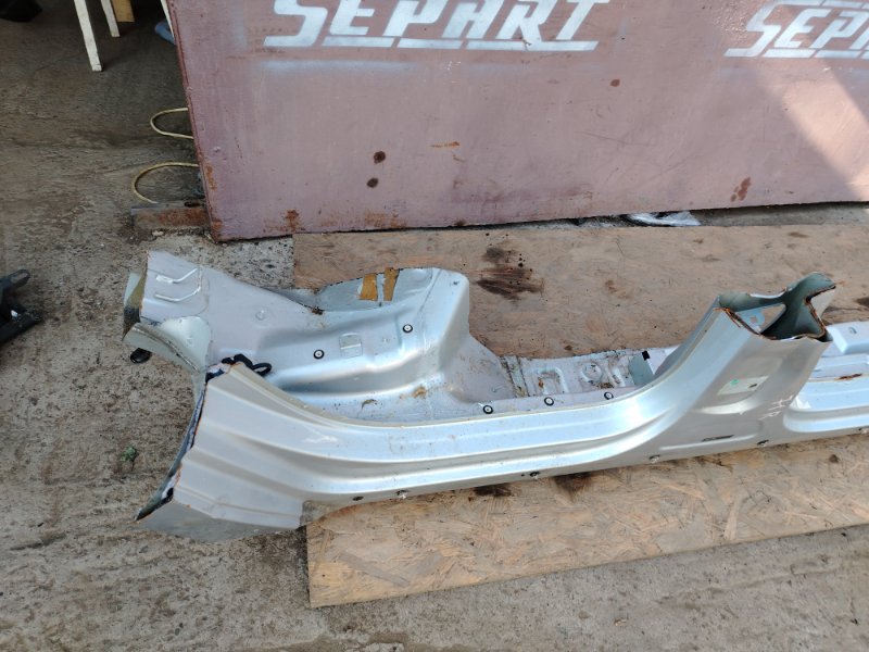 Порог Volkswagen Passat 2006 B6