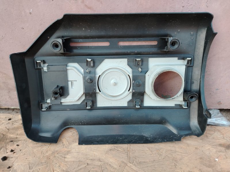 Декоративная крышка двигателя Volkswagen Tiguan 2010 5N