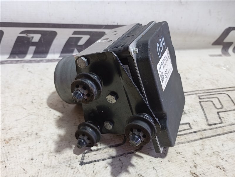 Блок ABS Audi Q5 2013 8R