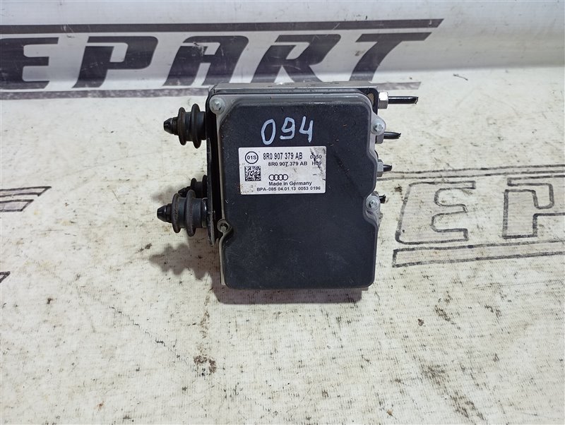 Блок ABS Audi Q5 2013 8R